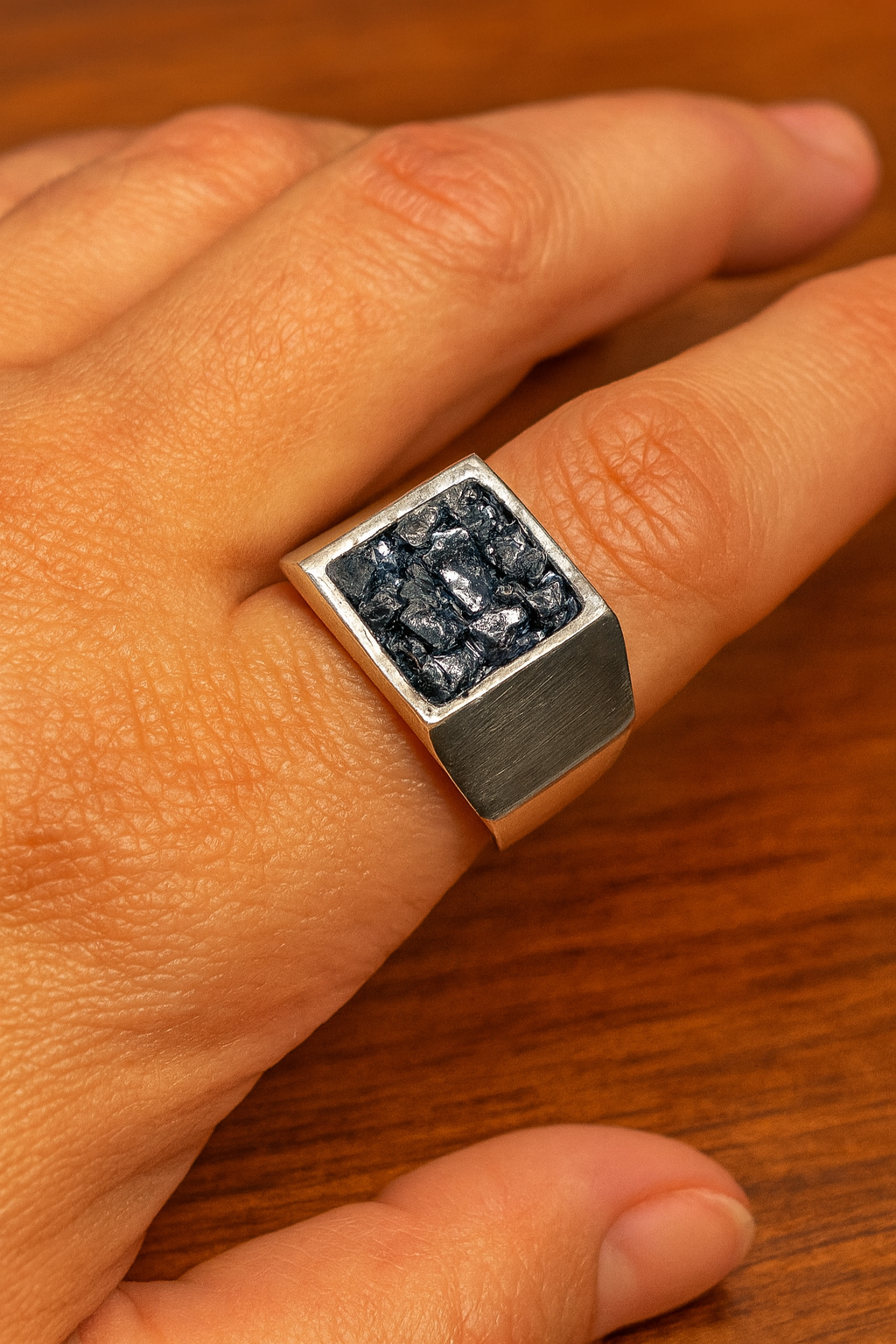 ANILLO ISHI GRIS CENIZA